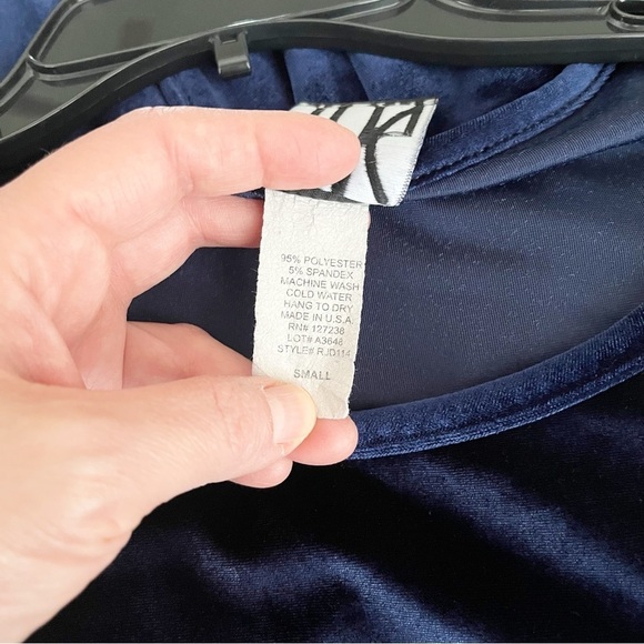 TMG New York Dress Women's Size S Blue Velvet Hi-Low Hem Short Sleeve Fit Flare - Picture 5 of 6